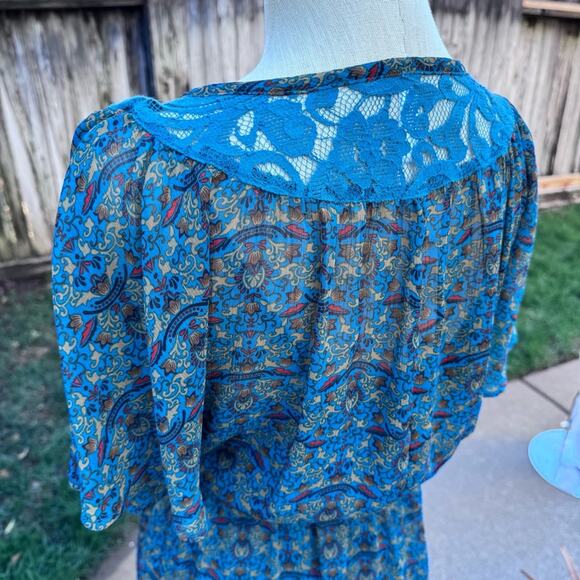 Xhilaration Dress Blue Lace Floral Paisley Bat Wing Women's Size Small - Picture 7 of 12